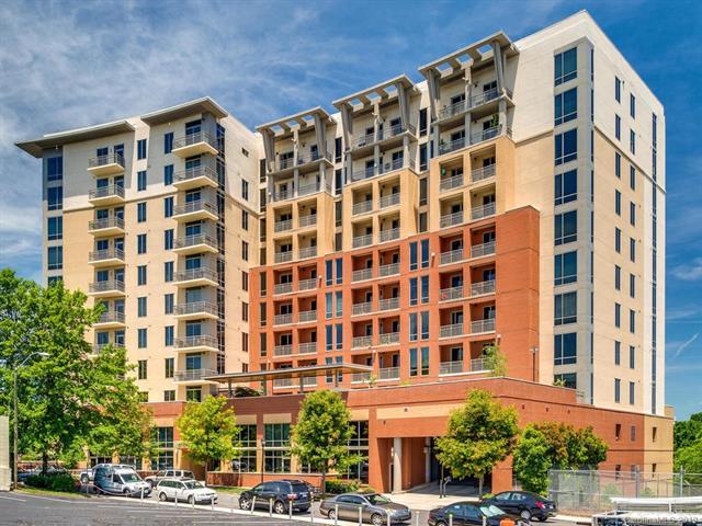 701 Royal Court - Photo 1