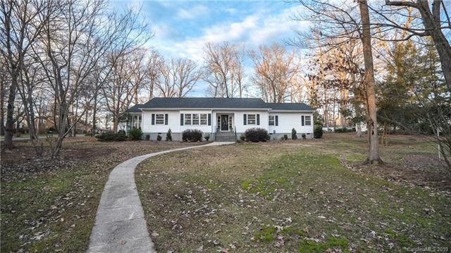 617 Azalea Drive - Photo 1