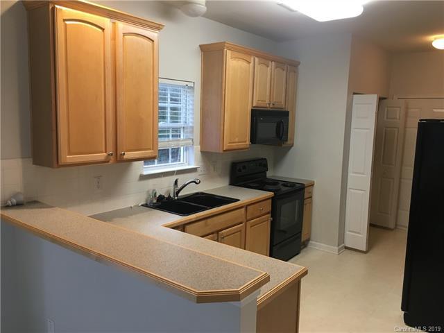 10009 Highlands Crossing Drive - Photo 1