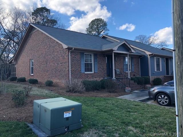 208 Pointe Circle - Photo 1