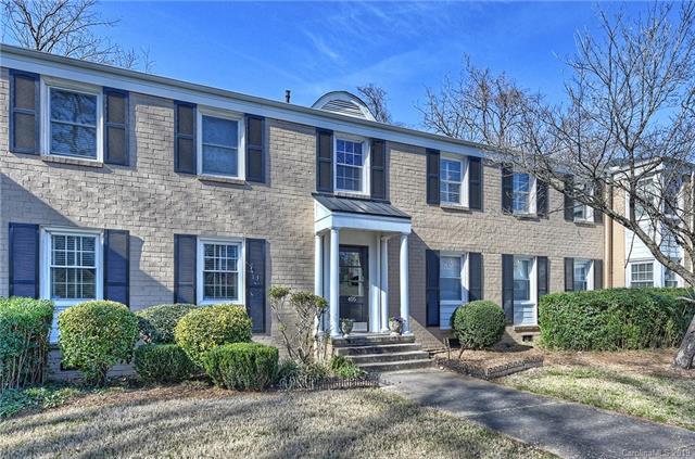 405 Wakefield Drive - Photo 1