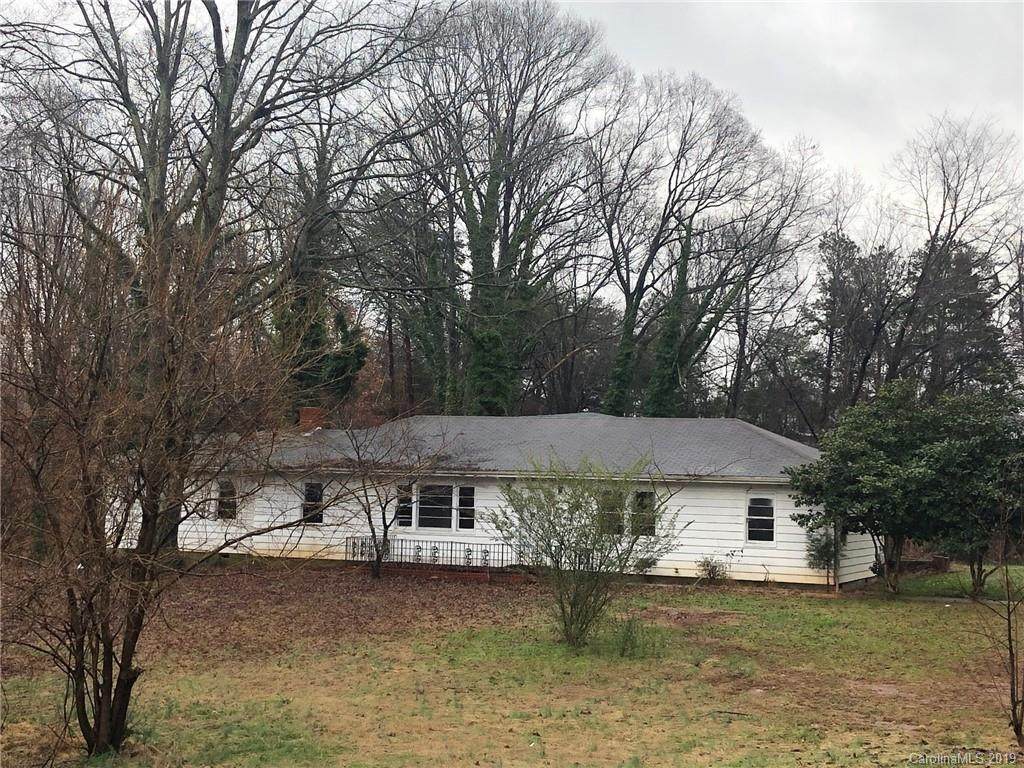 3153 Charlotte Highway - Photo 1