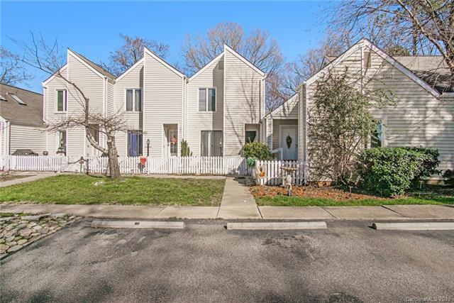 453 Eastwood Drive - Photo 1