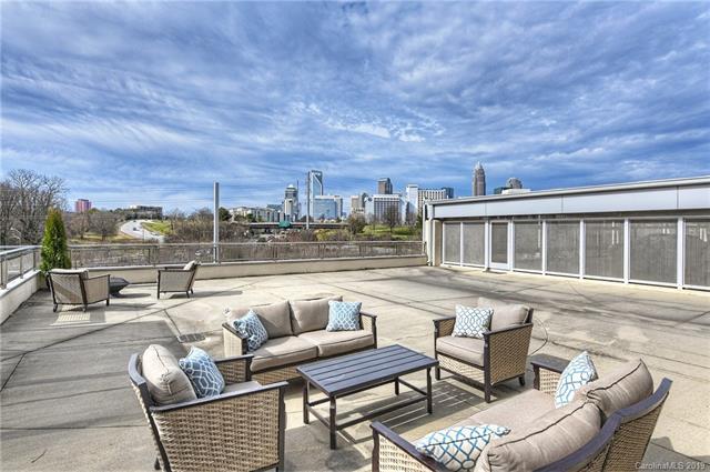 1100 Metropolitan Avenue - Photo 1