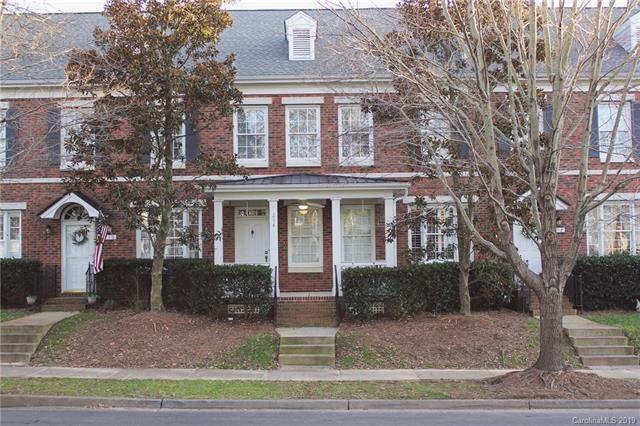 294 Elis Way - Photo 1
