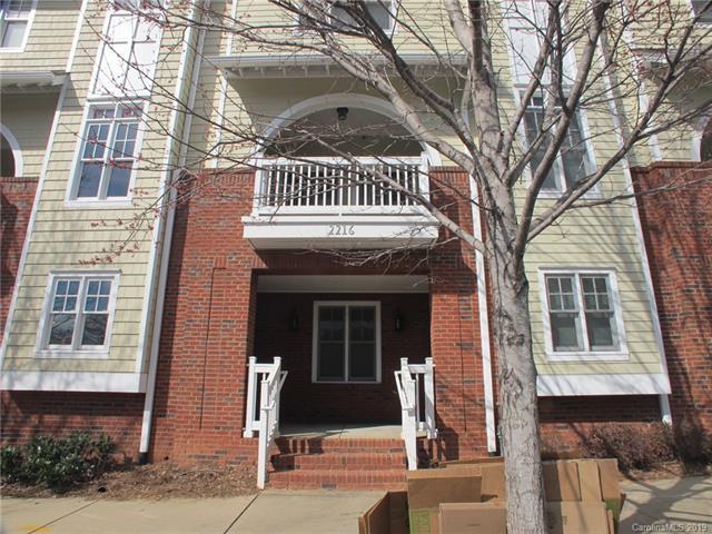 2216 Lyndhurst Avenue - Photo 1