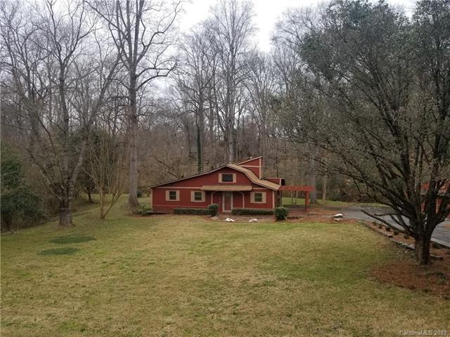 110 Lakeview Drive - Photo 1
