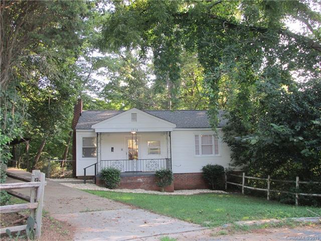 1516 Noel Place - Photo 1