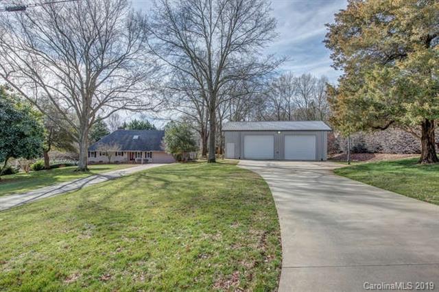 906 Spring Garden Drive - Photo 1
