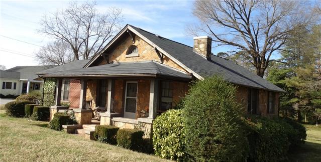 3011 North Center Street - Photo 1
