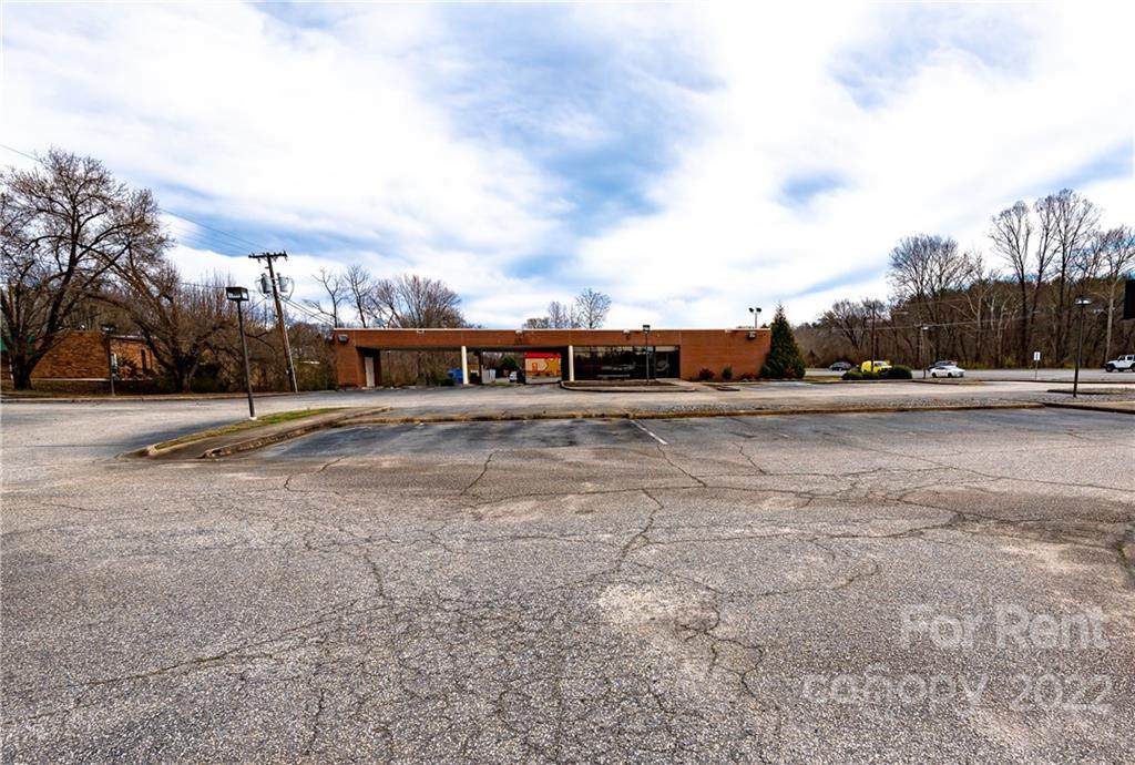 676 Morganton Boulevard - Photo 1