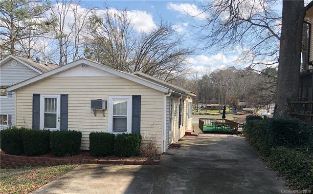 108 Curran Point Drive - Photo 1