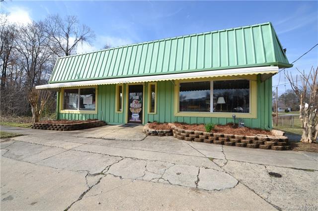 1108 Salisbury Avenue - Photo 1
