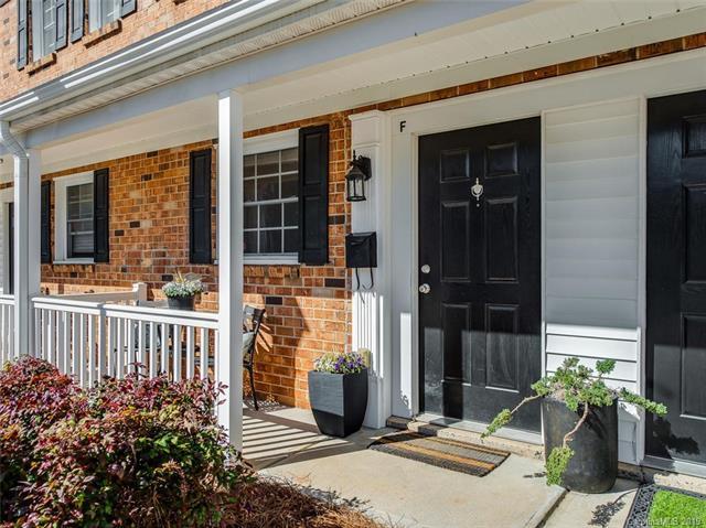 1348 Green Oaks Lane - Photo 1