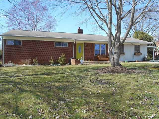 1733 31st Street - Photo 1