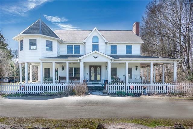 1636 Charlotte Highway - Photo 1