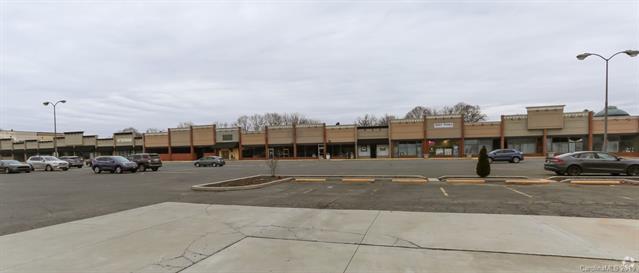 400 Salisbury Avenue - Photo 1