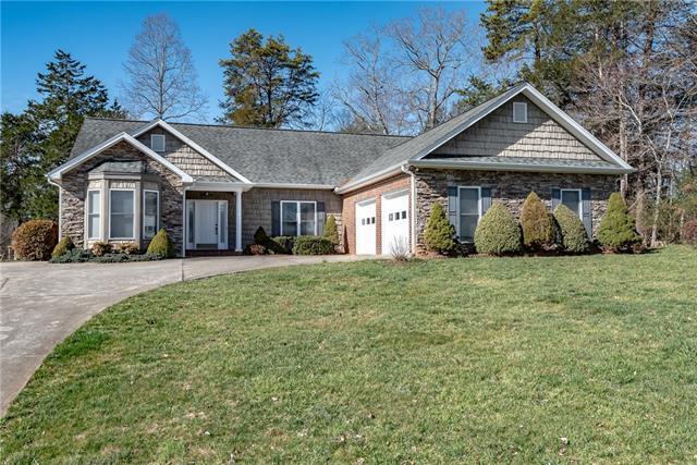 911 Barrington Drive - Photo 1