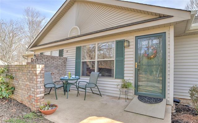 38 Queen Road - Photo 1