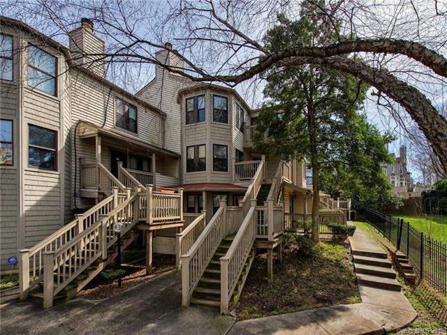 216 Clarkson Street - Photo 1
