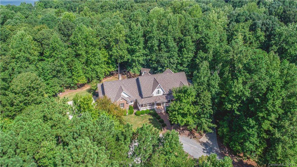 199 Robinson Road - Photo 1