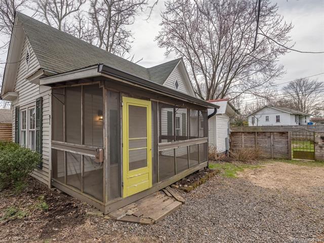 91 Virginia Avenue - Photo 1