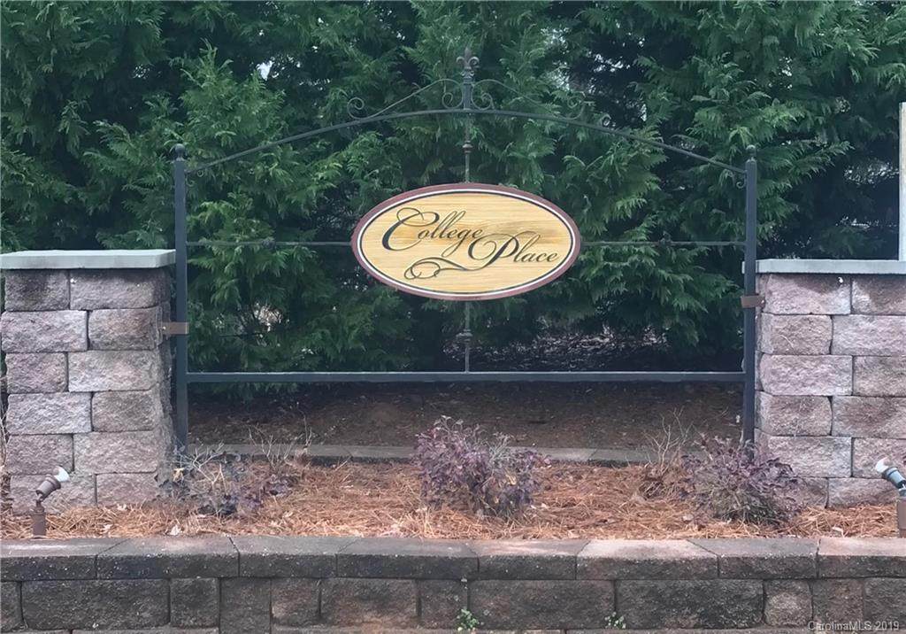 1016 Lyndon Drive - Photo 1
