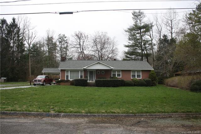 1621 Camelot Drive - Photo 1