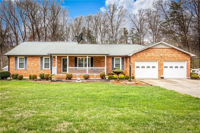 523 Woodberry Drive - Photo 1