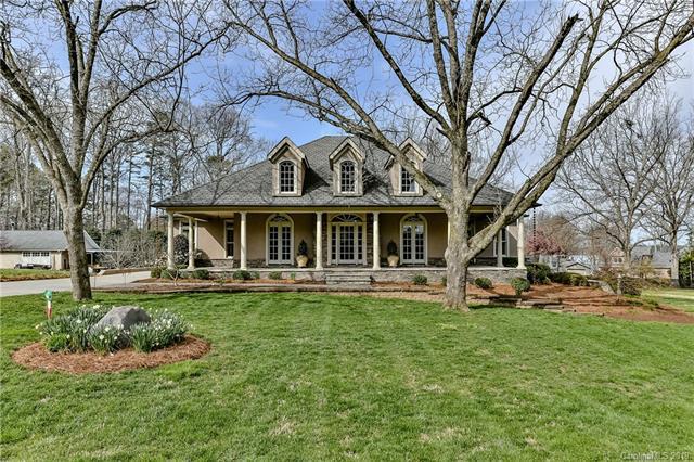 312 Lakeshore Drive - Photo 1