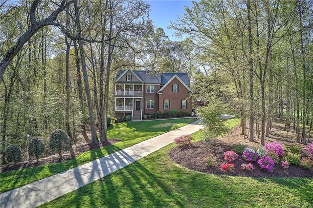 323 Laurel Crest Drive - Photo 1