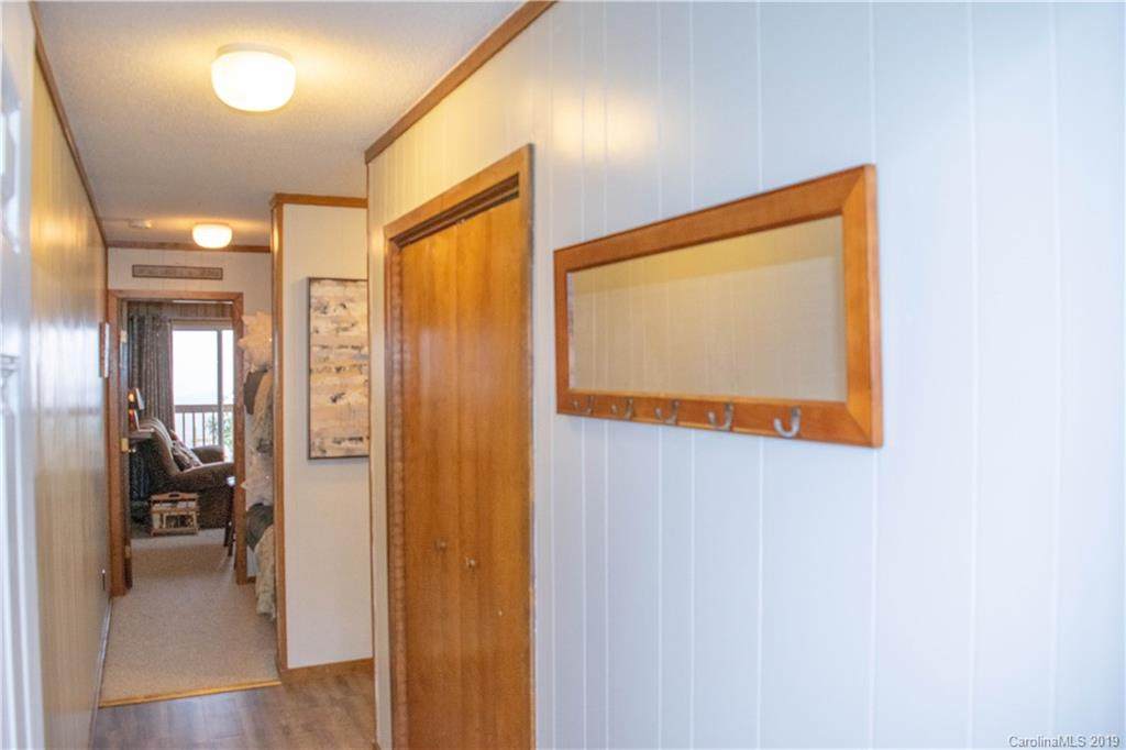 301 Pinnacle Inn Road - Photo 1