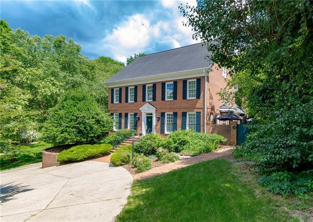575 20th Avenue Court - Photo 1