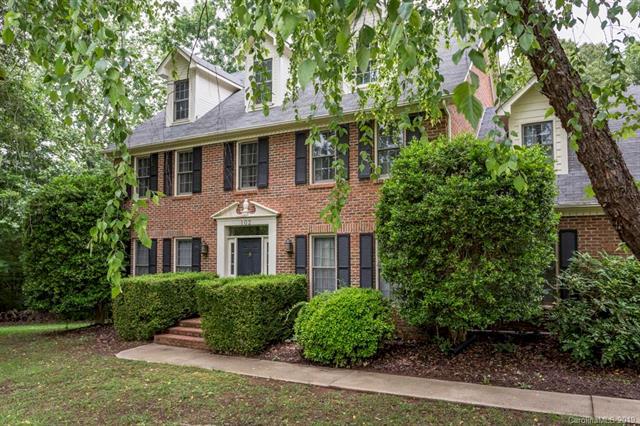 102 Ridgeview Drive - Photo 1
