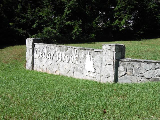 16 Cedarbrook Lane - Photo 1
