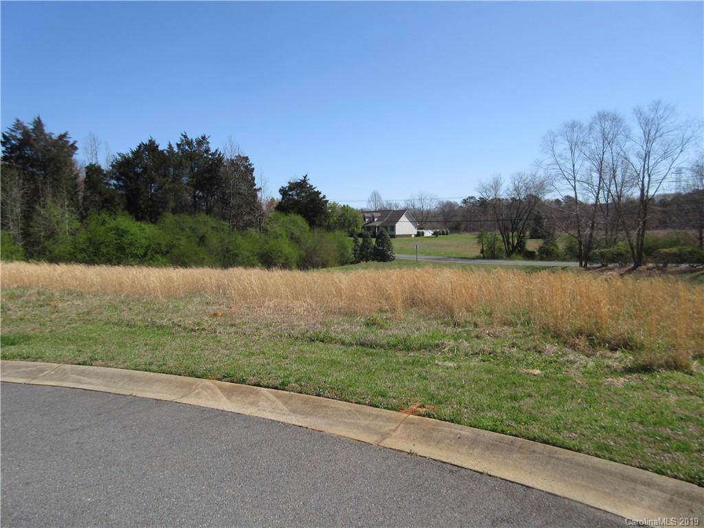 609 Muirfield Drive - Photo 1