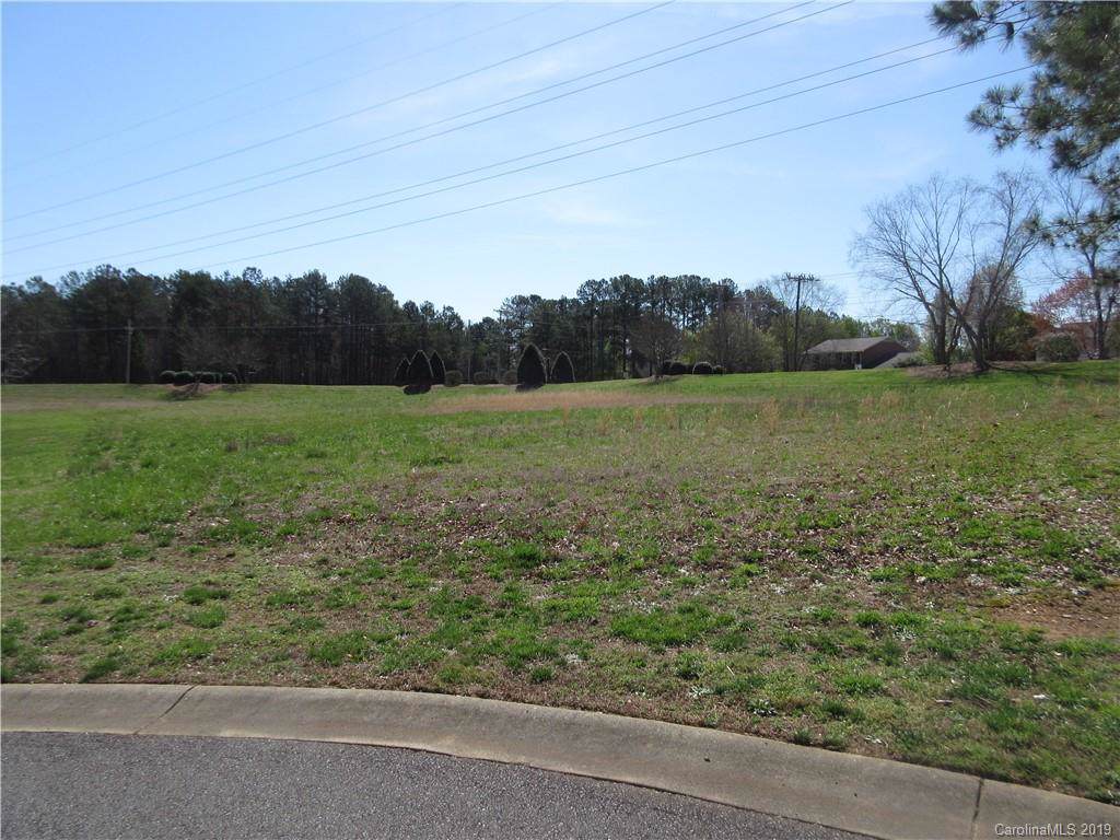 602 Turnberry Court - Photo 1