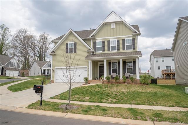 615 Lakeview Drive - Photo 1