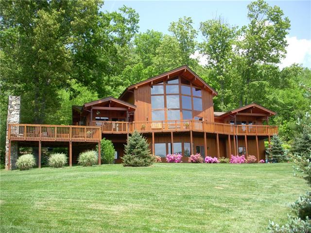 323 Lucky Lane - Photo 1