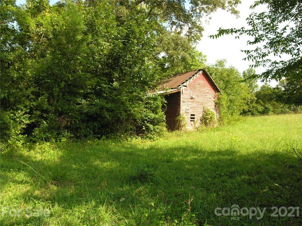 2610 Roland Avenue - Photo 1