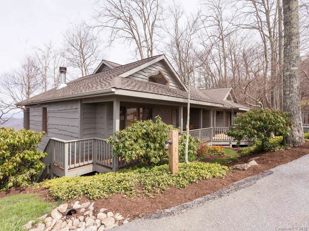 135 Clubhouse Drive - Photo 1