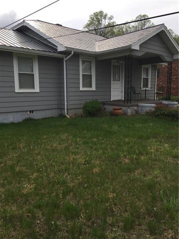 1205 Old North Road - Photo 1