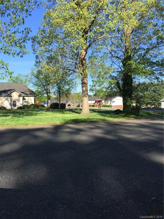 1753 Country Club Road - Photo 1