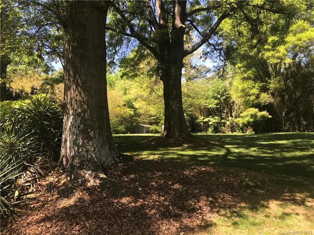 700 Twin Oaks Road - Photo 1