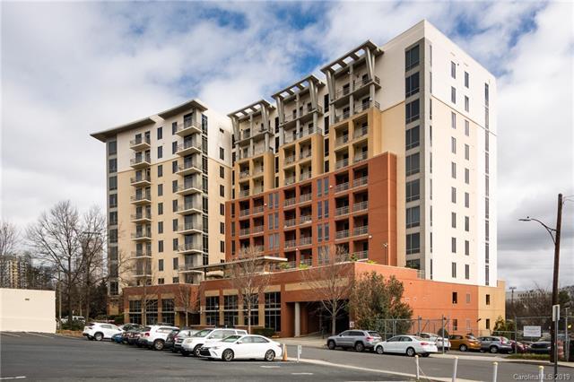 701 Royal Court - Photo 1