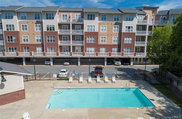 1000 Woodlawn Road - Photo 1