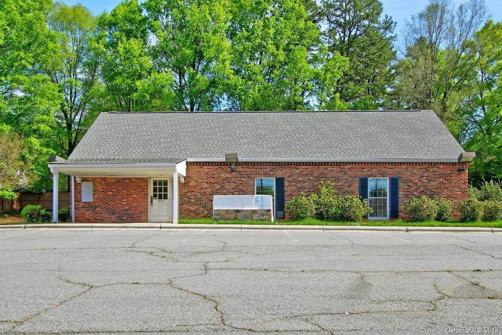 200 Statesville Boulevard - Photo 1