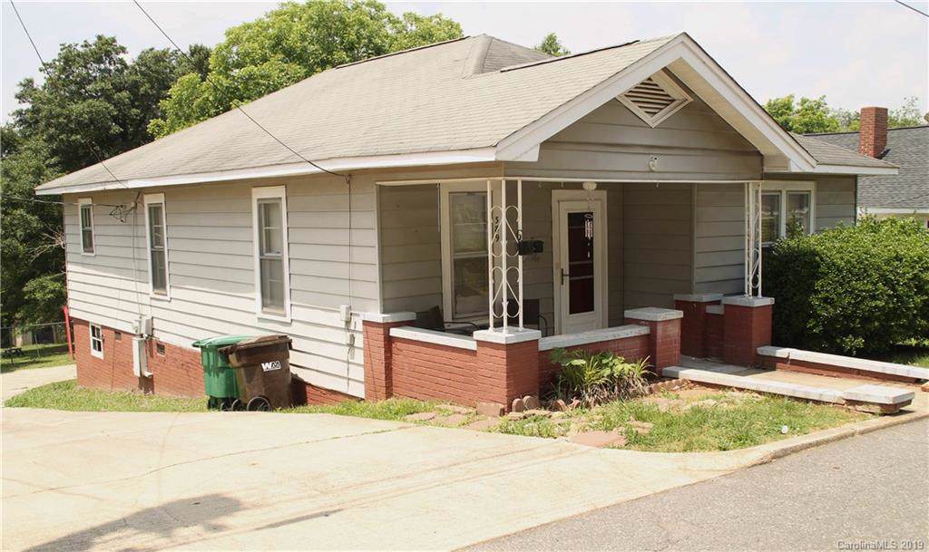 389 Woodlawn Avenue - Photo 1