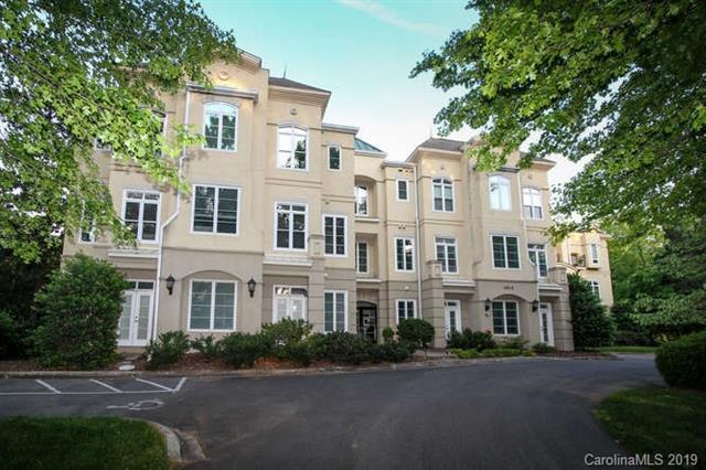 2615 Selwyn Avenue - Photo 1
