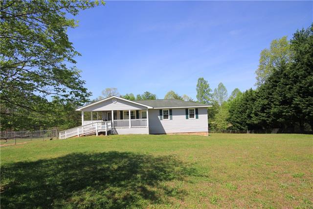 210 Pleasant View Loop - Photo 1